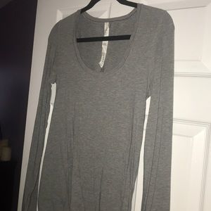 Lululemon long sleeve grey T-shirt size 8